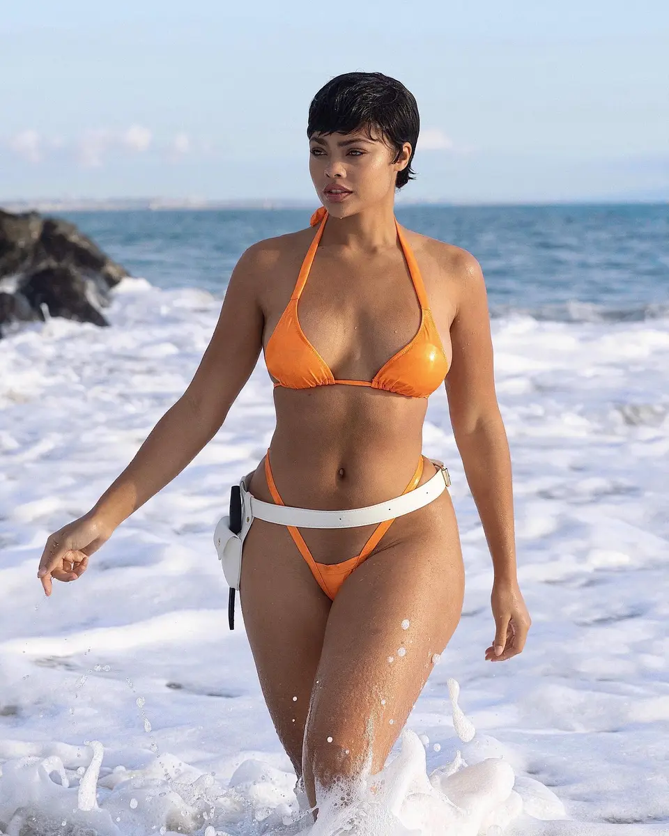 Aaliyah escort in Istanbul