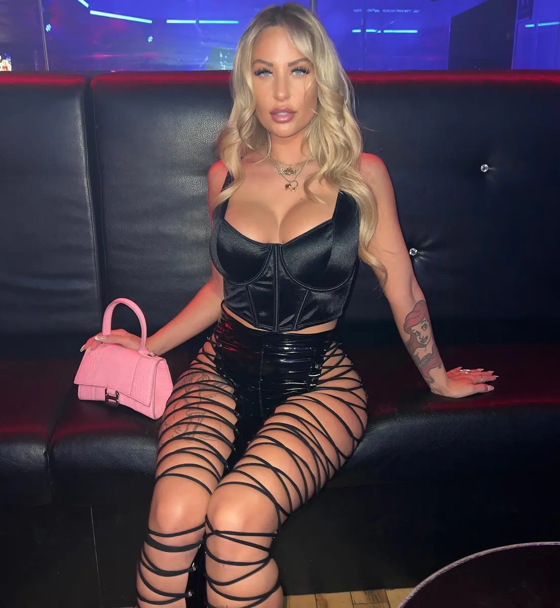 Cassandra escort in Istanbul