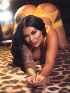 Ciara escort in Istanbul