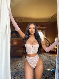 Crystal escort in Istanbul