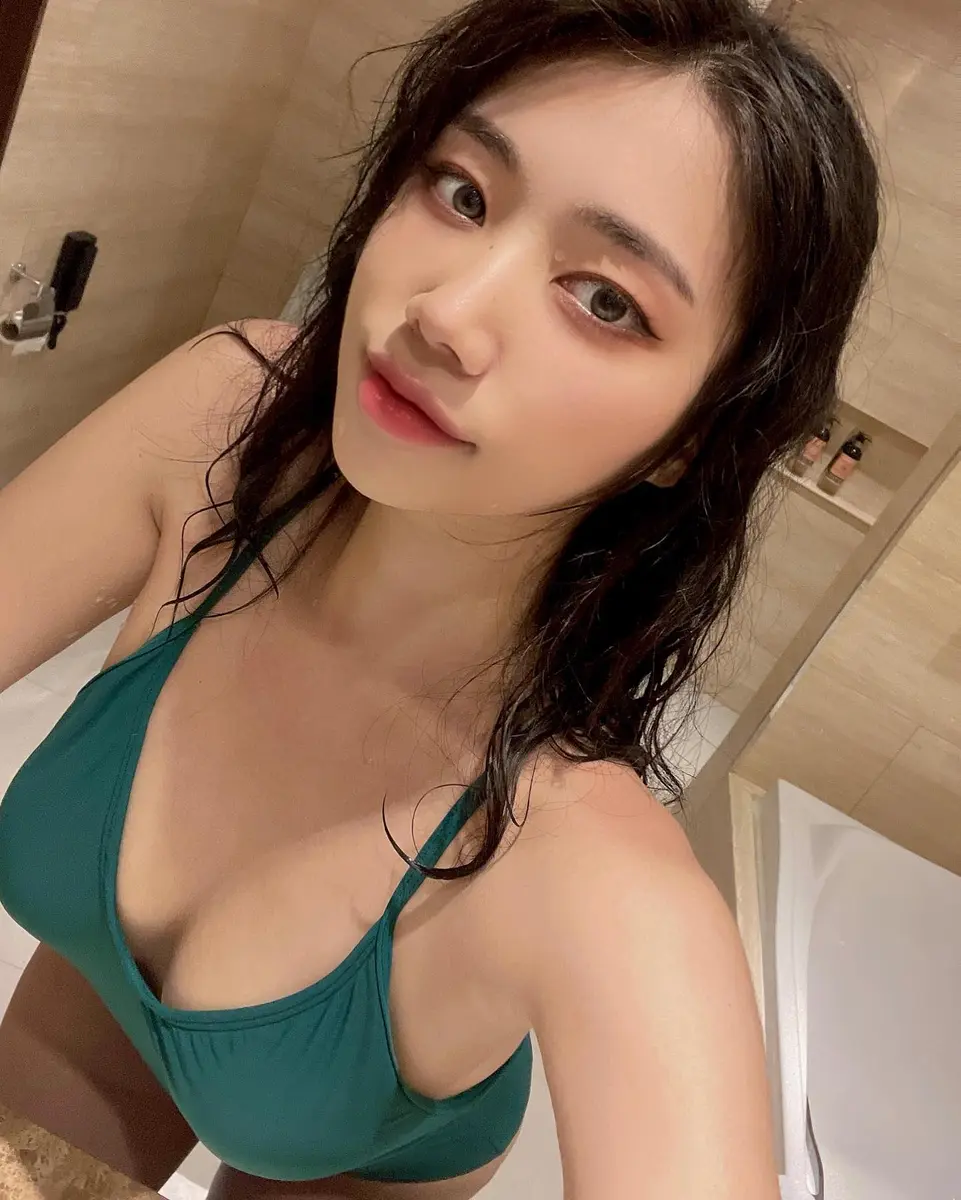 Estelle escort in Istanbul