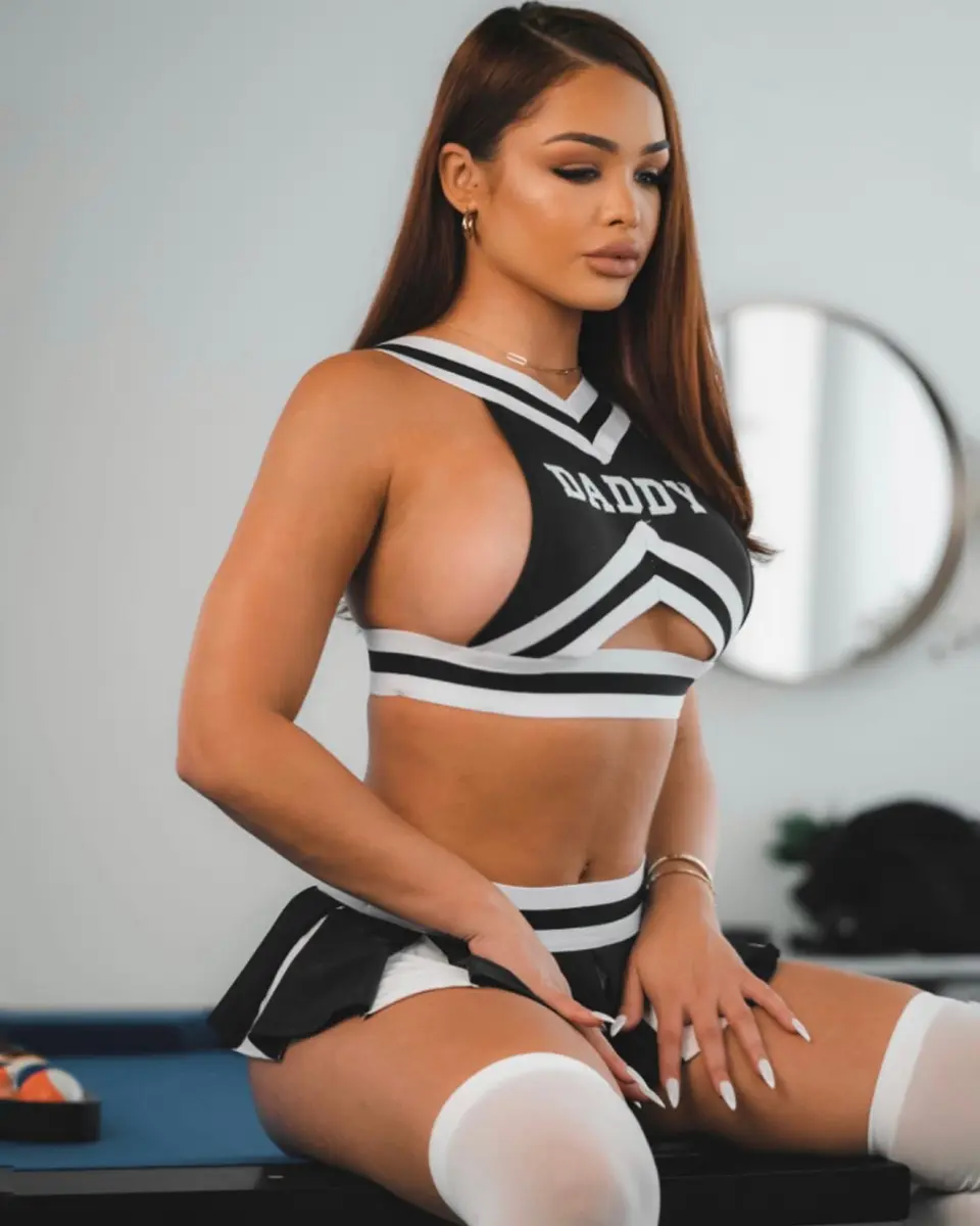 Gabrielle escort in Istanbul