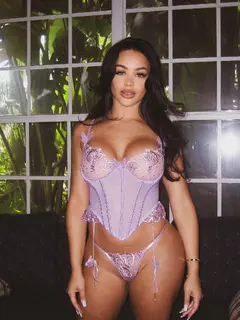 Gabrielle escort in Istanbul