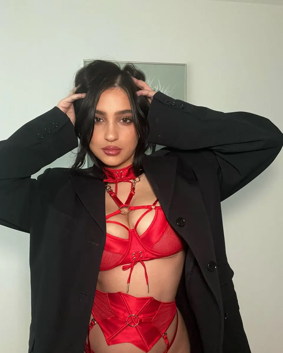 Isabella escort in Istanbul