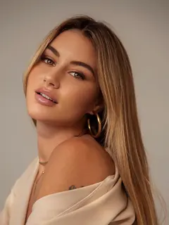 Kahlani escort in Istanbul