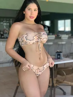 Maddie escort in Istanbul