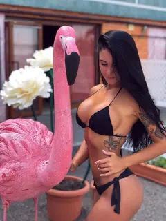 Reeta escort in Istanbul