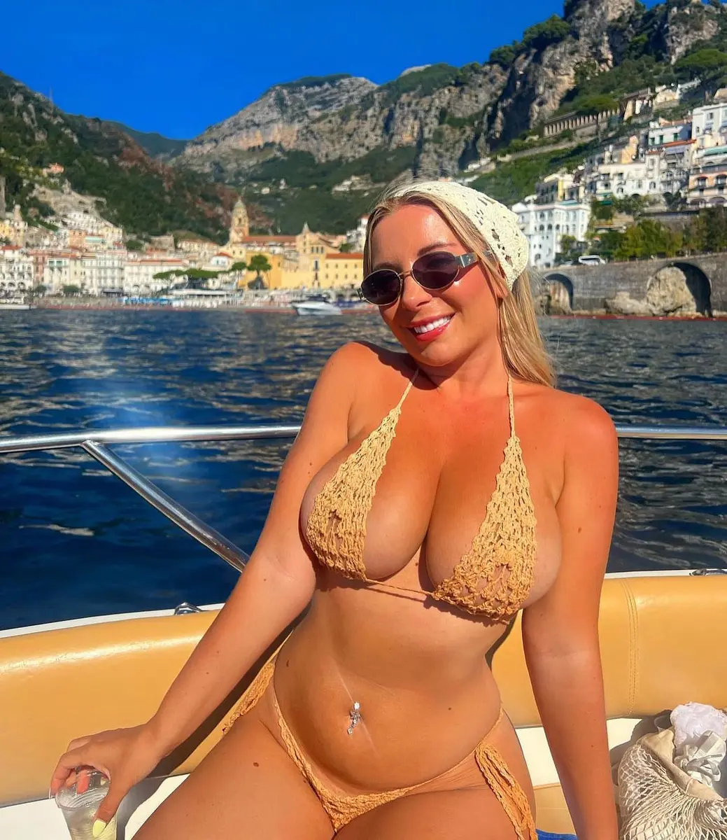 Sarah escort in Istanbul